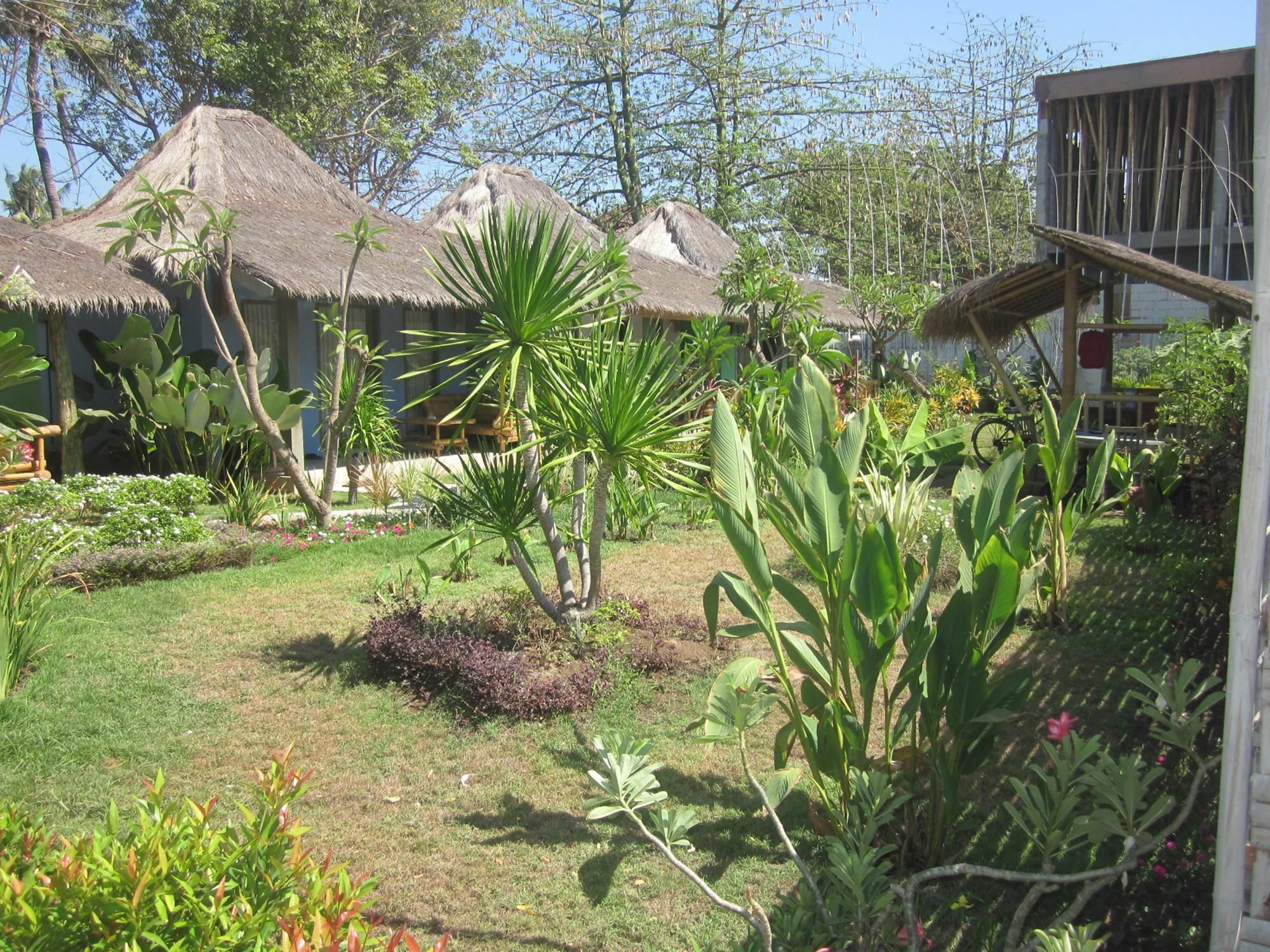 Maha Putri Bungalows Gili Trawangan Dış mekan fotoğraf